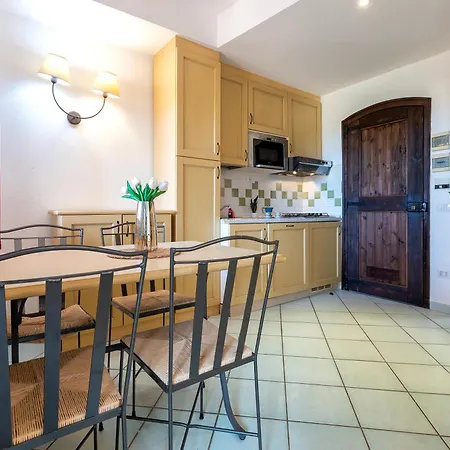 Appartamento Costarossa Village